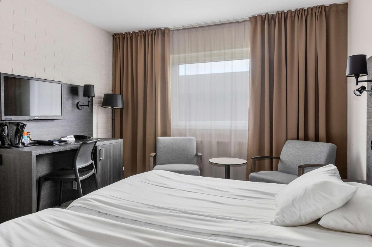Best Western Hotel Scheele Köping Esterno foto