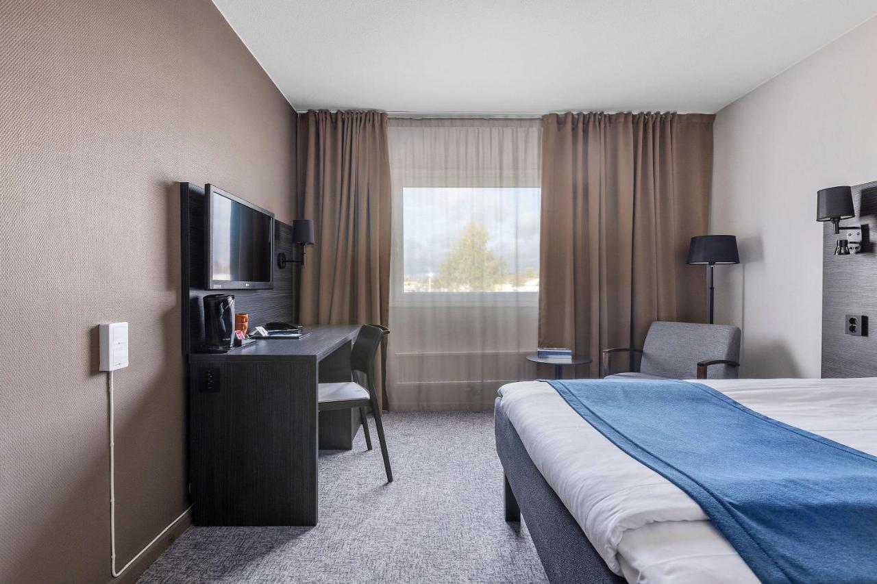 Best Western Hotel Scheele Köping Esterno foto